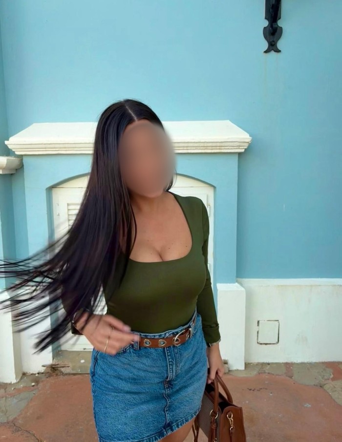 IMPLICADA EXQUISITA DELICIOSA DESOESA DE PLACER