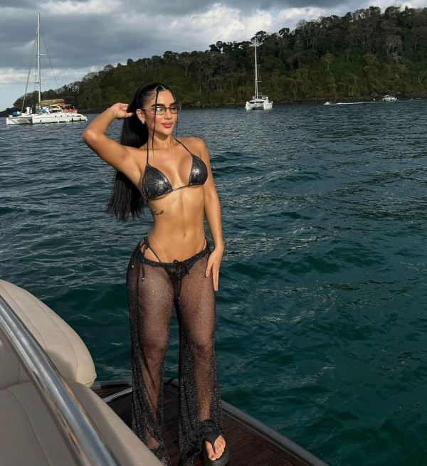 TERESA SEXY Y CALIENTE