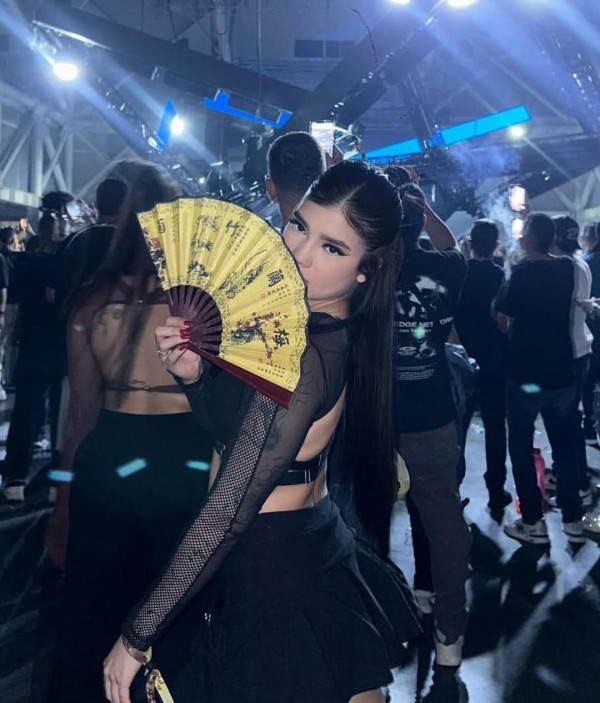 Hermosa Latina, llego dispuesta a complacerte, tienes una fantasía? Fiester