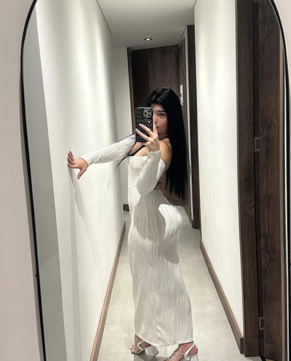 Hermosa Latina, llego dispuesta a complacerte, tienes una fantasía? Fiester