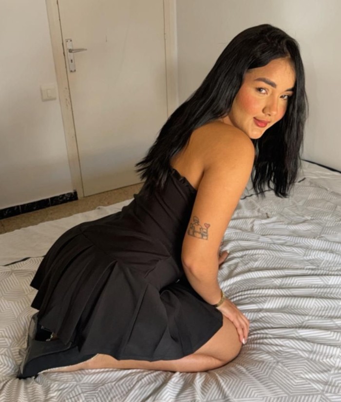 JELY 19AÑOS JOVENCITA DULCE, FEMENINA Y CON MUCHA