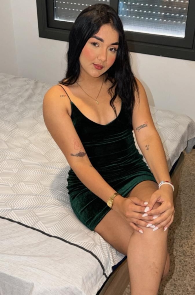 JELY 19AÑOS JOVENCITA DULCE, FEMENINA Y CON MUCHA