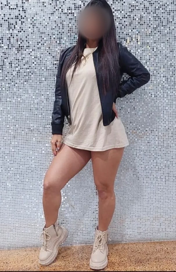 DELICIOSA ENTREGADA MORBOSA ANSIOSA DE PLACER