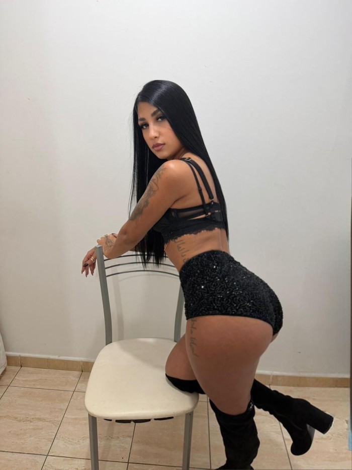 JOVENCITA CACHONDA EN LAS PALMAS