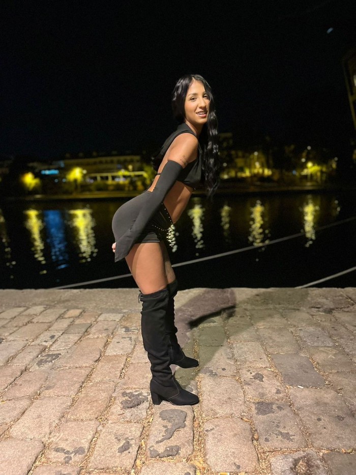 JOVENCITA CACHONDA EN LAS PALMAS