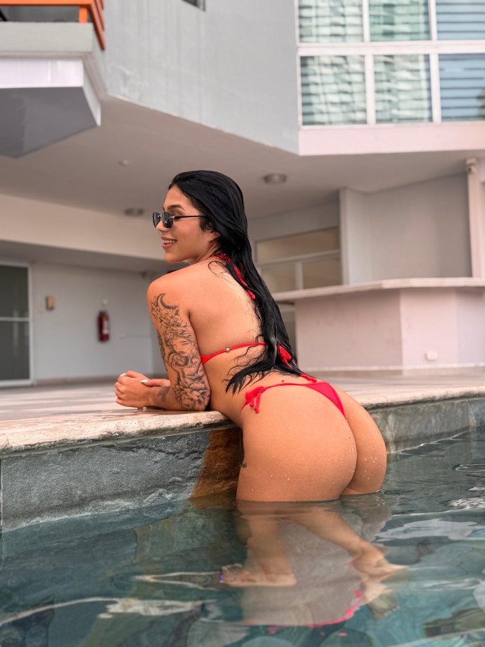 COLOMBIANA CACHONDA ARDIENTE FIESTERA NOVEDAD