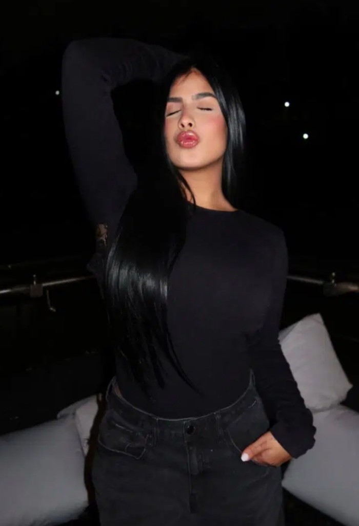 Novedad Guapa divertida con ganas de complecerte
