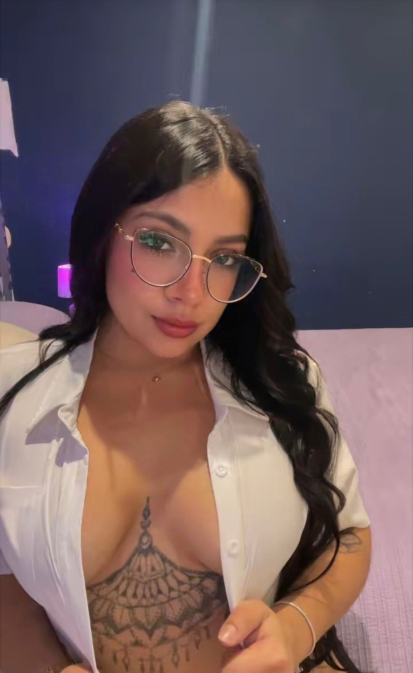 SOY CATALINA COLOMBIANA COMPLACIENTE Y DIVERTIDA