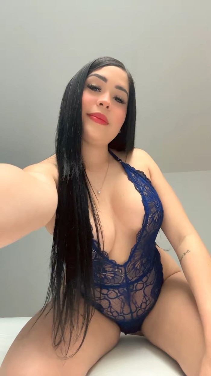 ESCORT COLOMBIANA ARDIENTE FIESTERA EN ISLA CRISTI