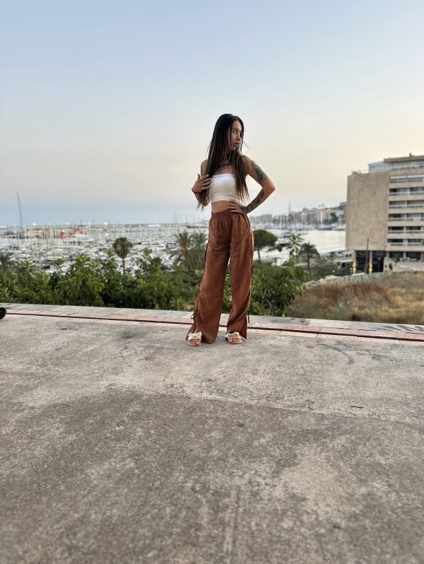 MELANIE. ESPAÑOLA. 20 AÑOS. Alcudia