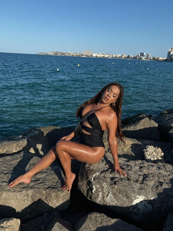 BELLA MORENA SEXY PERVERSA TRANS DE CURVAS ARDIENTES NOVEDAD