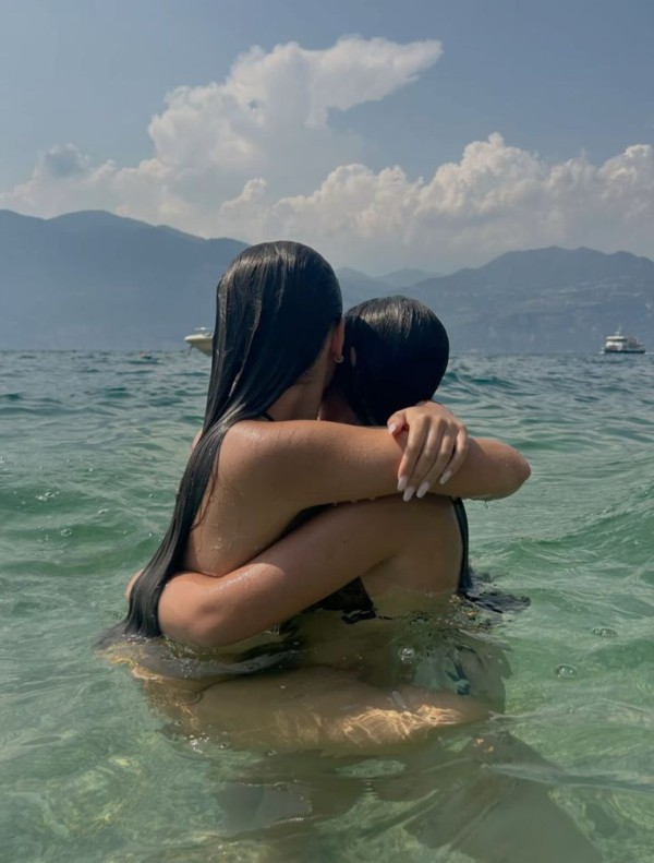 Somos bellas latina en busca de diversión