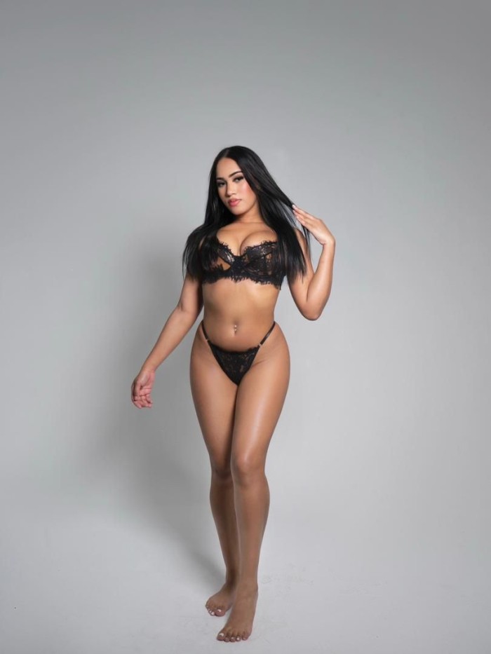 ARDIENTE CHICA EN ELDA DISPONIBLE EN ELDA