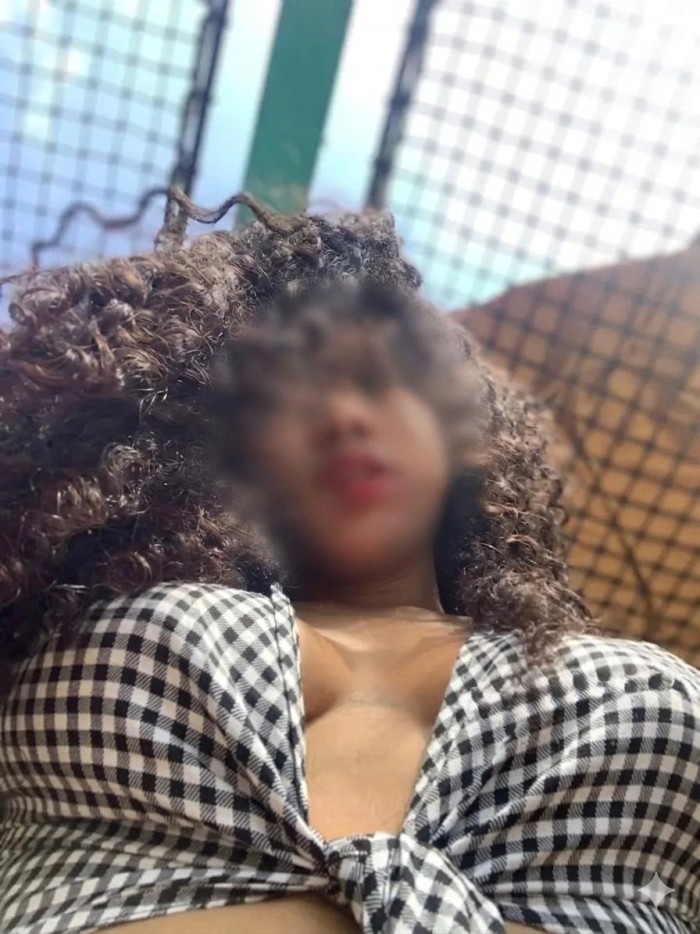 LATINA CACHONDA NUEVA EN MADRID CENTRO