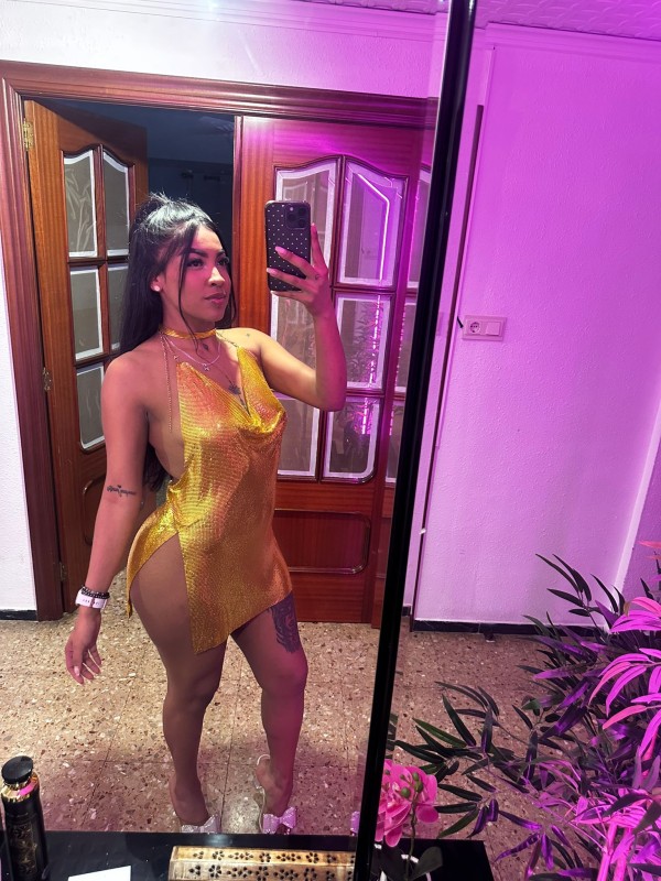 WENDY BELLA CARIÑOSA Y DIVERTIDA EN ALCOY
