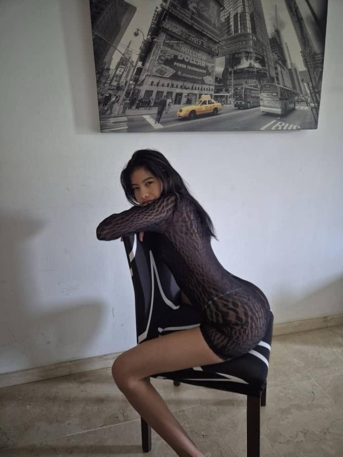 EN SEVILLA CAPITAL VEN A COMER MI  RICO  COÑO