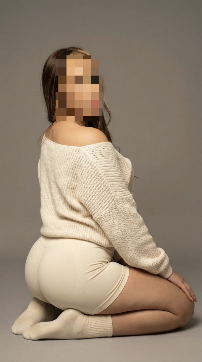 Colombiana rubia muy cachonda en Alzira