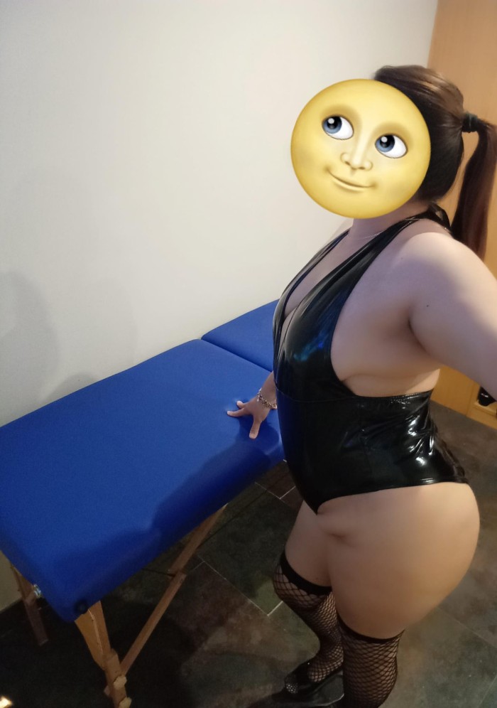 HERMOSA MUJER ARDIENTE