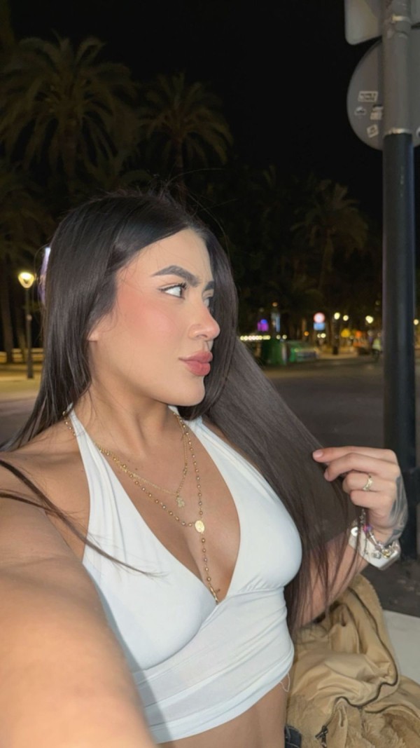 3 primas ardientes fiesteras 24h en Fuengirola