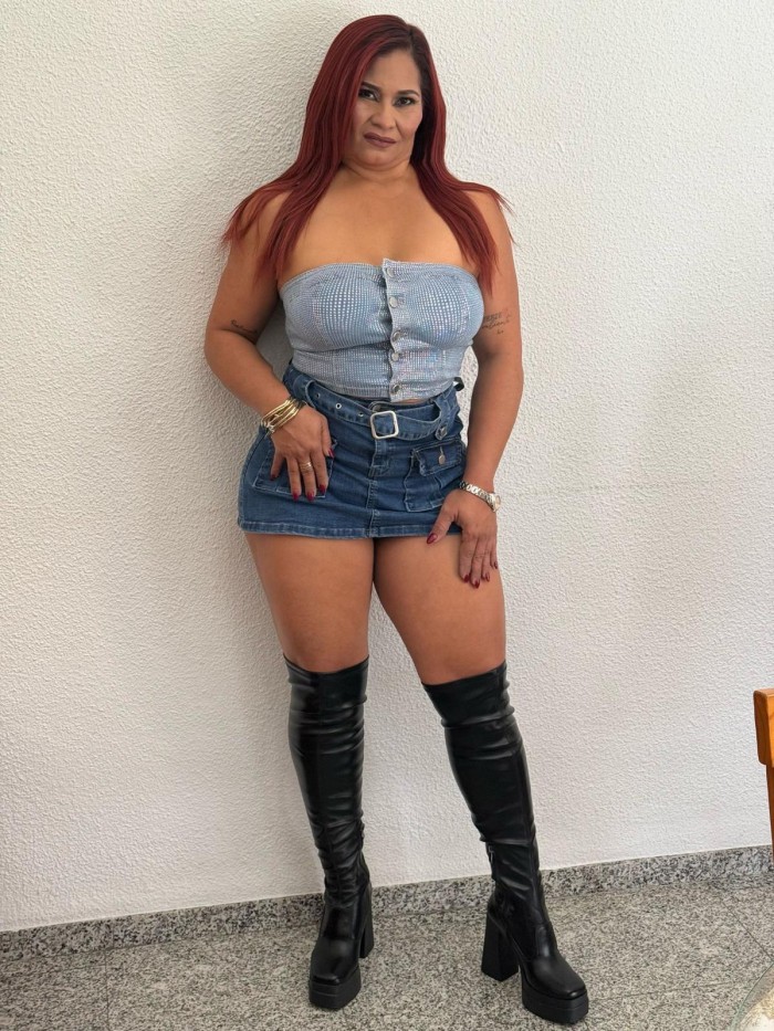 Latina Débora