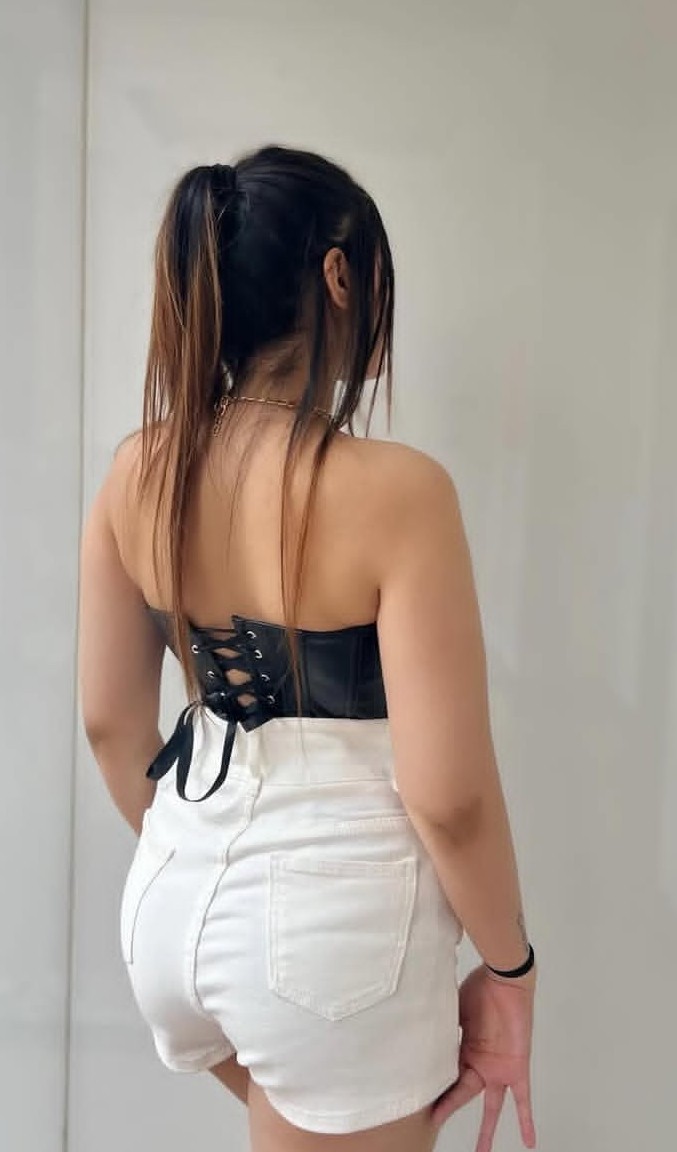 LATINA ,GUAPA ..CALIENTE RECIEN LLEGADITA A PONFE