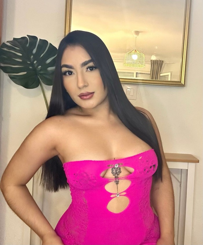 SOY CAROLINA, COLOMBIANA DISCRETA Y ARDIENTE