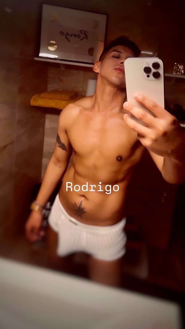 RODRIGO ,exclusivo , discreto ,FIESTERO, fogoso EN VALLÁDOLID