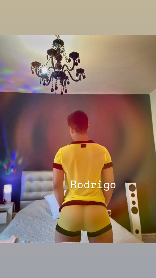 RODRIGO ,exclusivo , discreto ,FIESTERO, fogoso EN VALLÁDOLID
