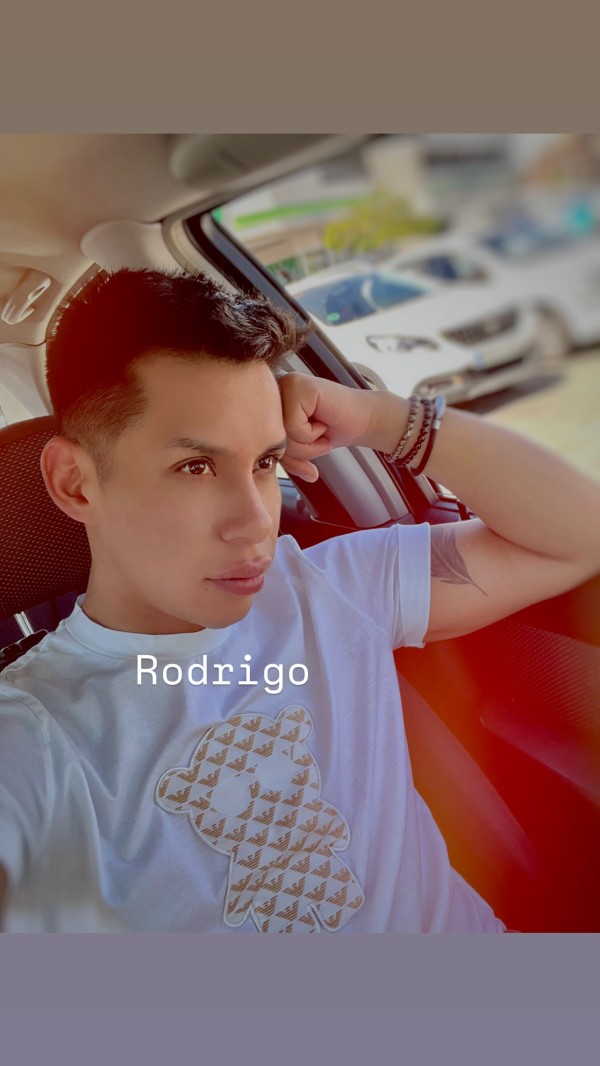 RODRIGO ,exclusivo , discreto ,FIESTERO, fogoso EN VALLÁDOLID