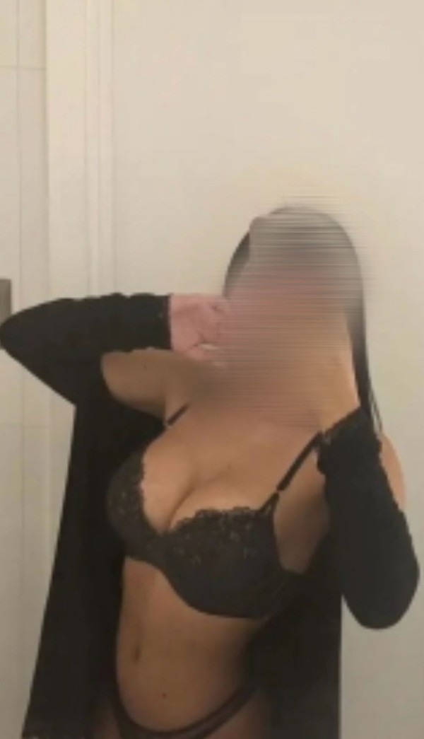 Salomé , **DISPONIBLE AHORA** sexo y diversión