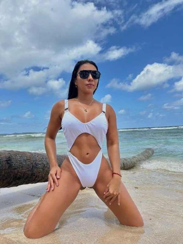 MELISSA HOT
