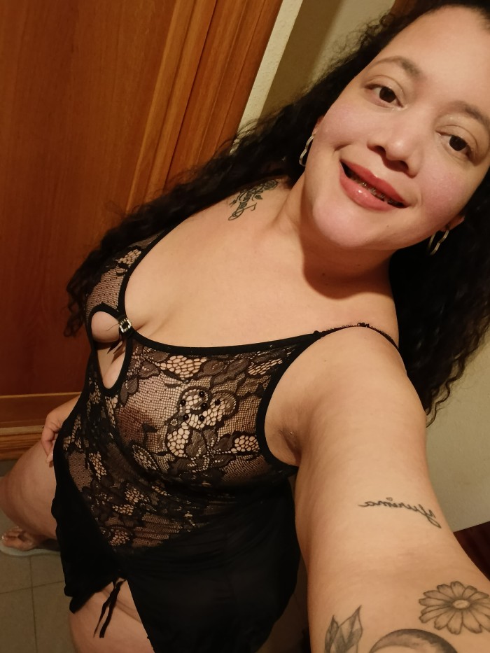Carol muy morbosa entregada fiestera en Albox