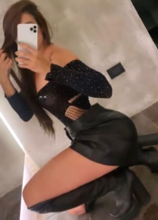 Hermosa colombiana victoria novedad