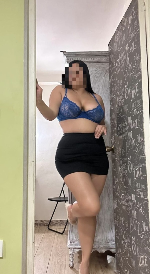 MEXICANA POLVO 25€ BIEN MAMONA CALIENTE Y JUGUETONA ¿VIENES?
