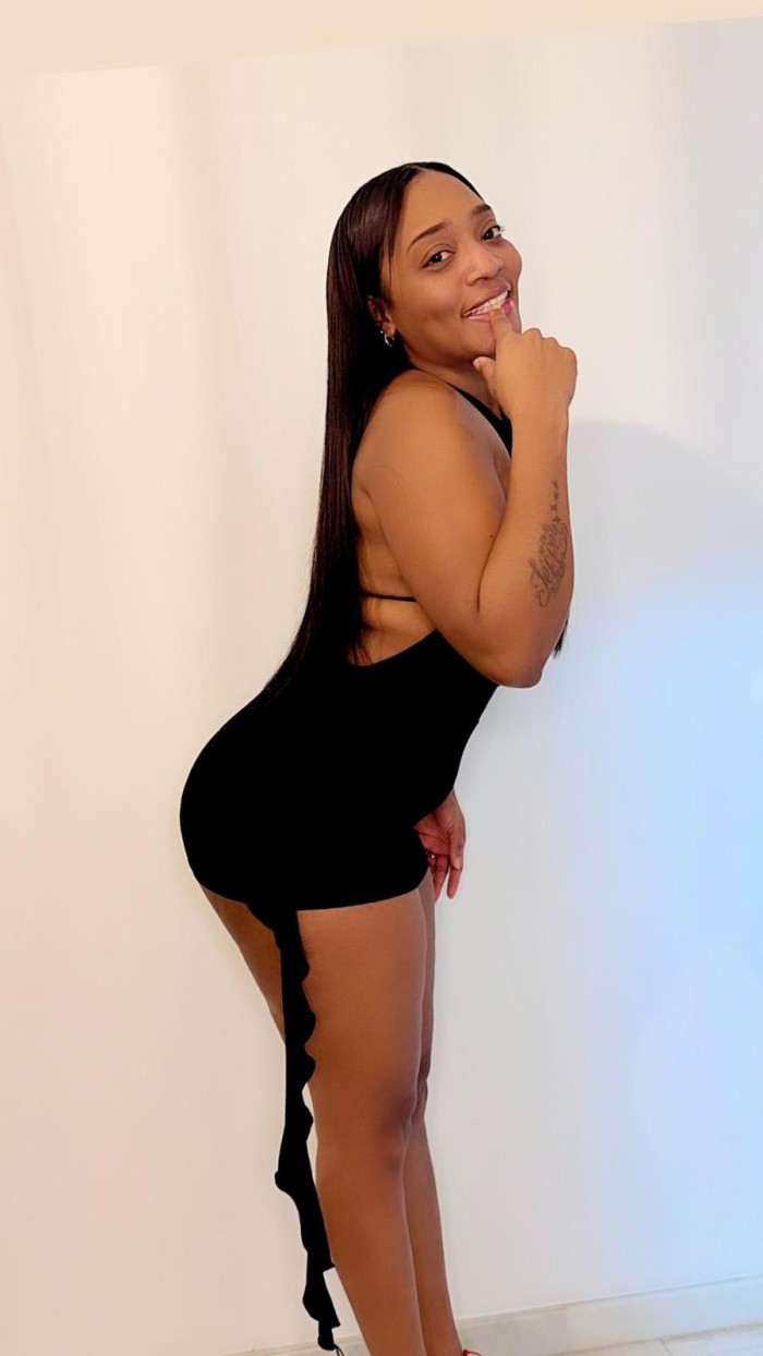 Novedad tú mulata más cachonda fiestera 22 añitos