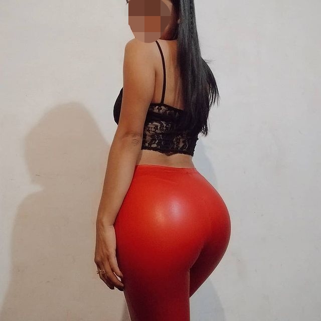 MORENAZA CULONA Y CALIENTE.. INDEPENDIENTE
