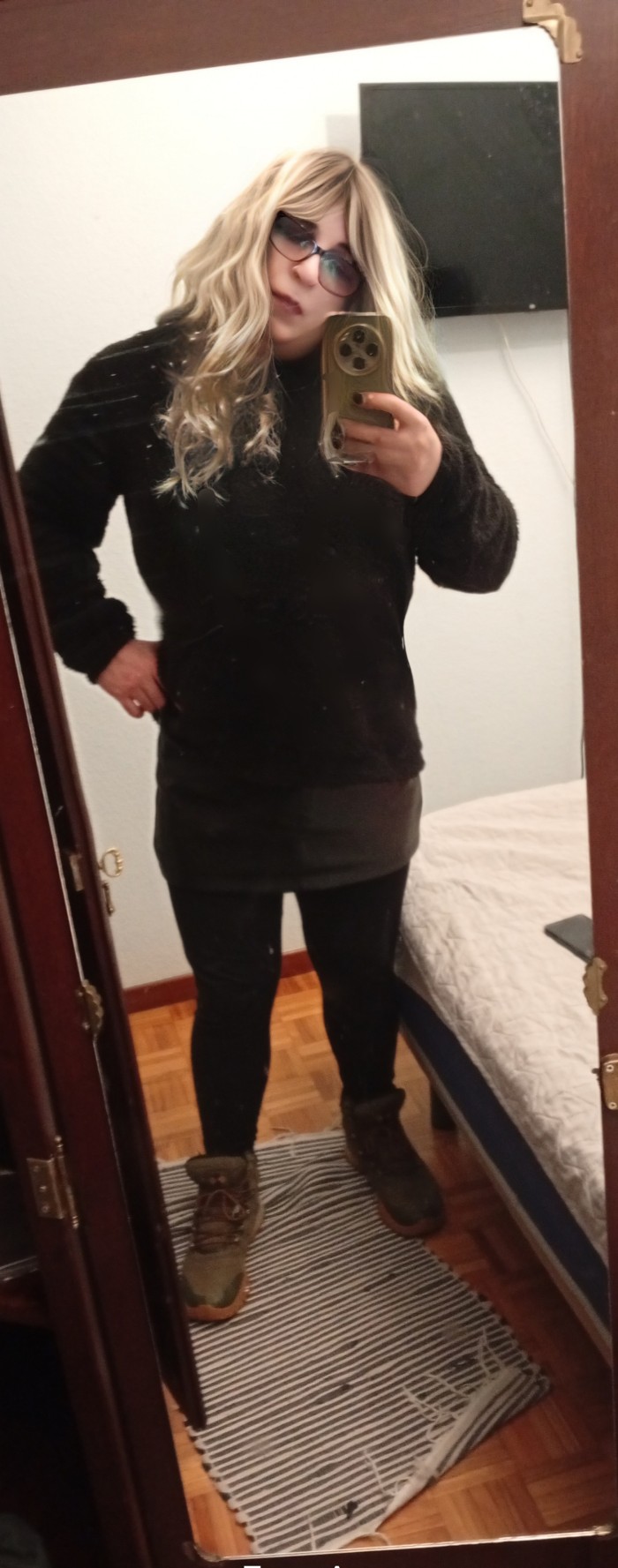 TRANSFORMISTA MASAJISTA PROSTATICO EN BOIRO SLAIDAS