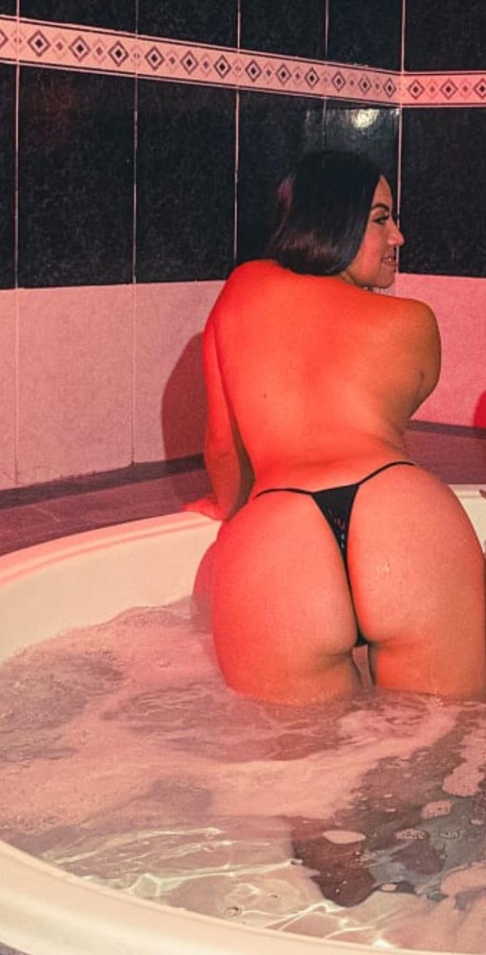 SOY CANDY MUY FIESTERA Y CALIENTE