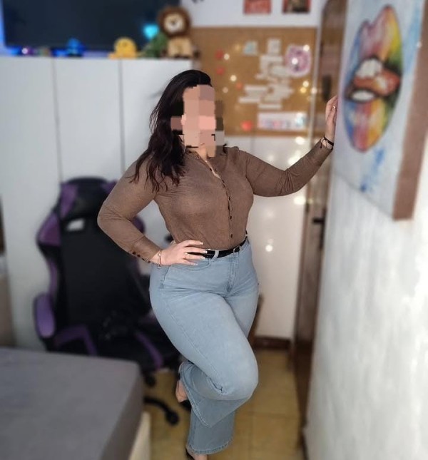 SENSUAL ESCORT ARDIENTE FIESTERA FRANCES DE LUJO