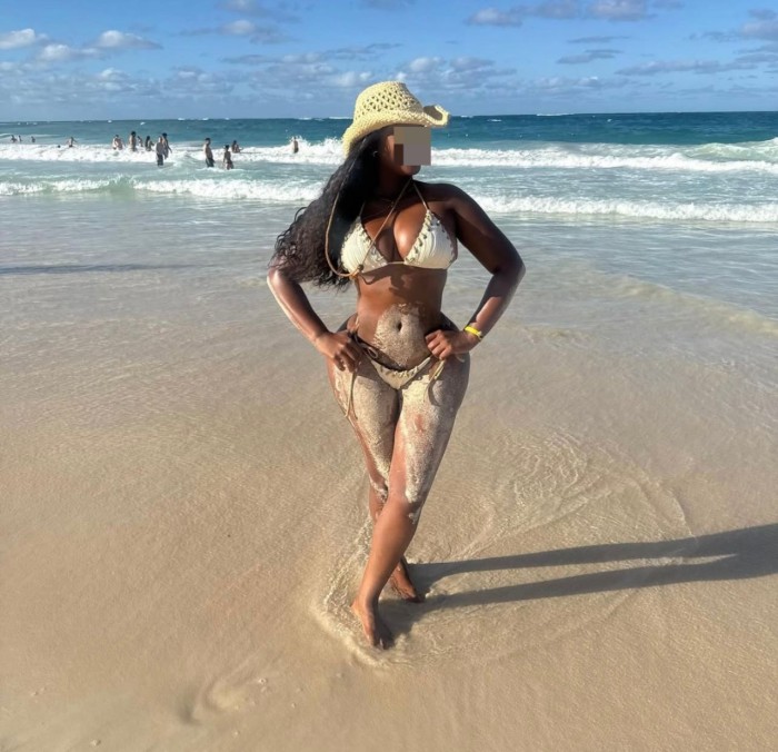 ESCORT COLOMBIANA CACHONDA ARDIENTE EN GIRONA