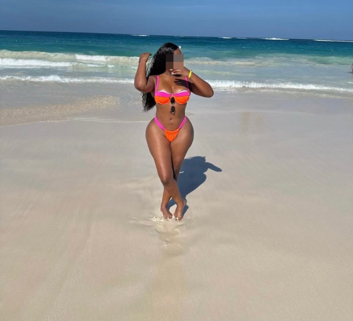 ESCORT COLOMBIANA CACHONDA ARDIENTE EN GIRONA