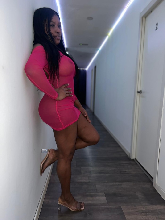 LLENAME DE LECHITA MIS RICAS TETAS