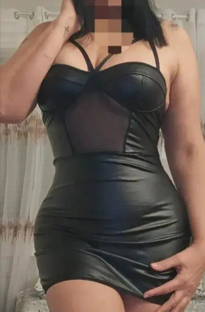 Novedad madurita latina solo salidas