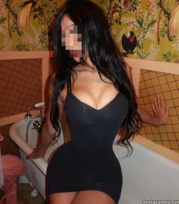 LIA LATINA NALGONA DISPUESTA A COMERTE ENTERO!
