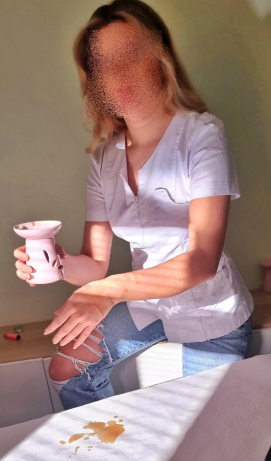 Dulce Compania Barcelonesa, 22 AÑOS Rubia y Delgad
