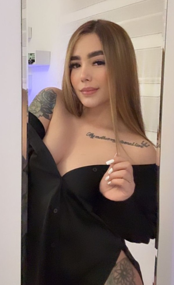 COLOMBIANA DE LUJO MORBOSA Y ADICTIVA PARA TI