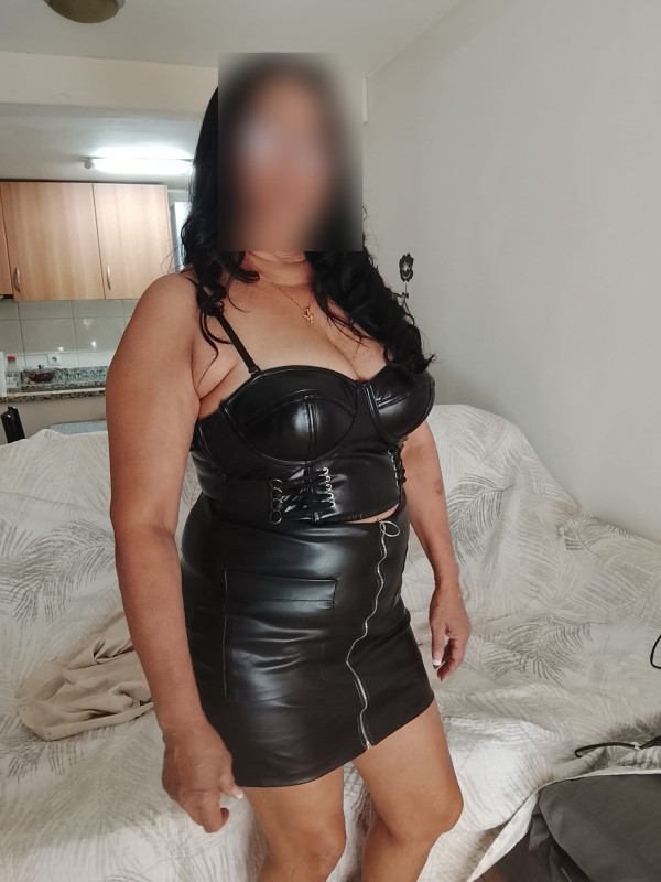 NUEVA EN GIRONA!! MADURITA PARAGUAYA DISPUESTA A PASARLA BIEN