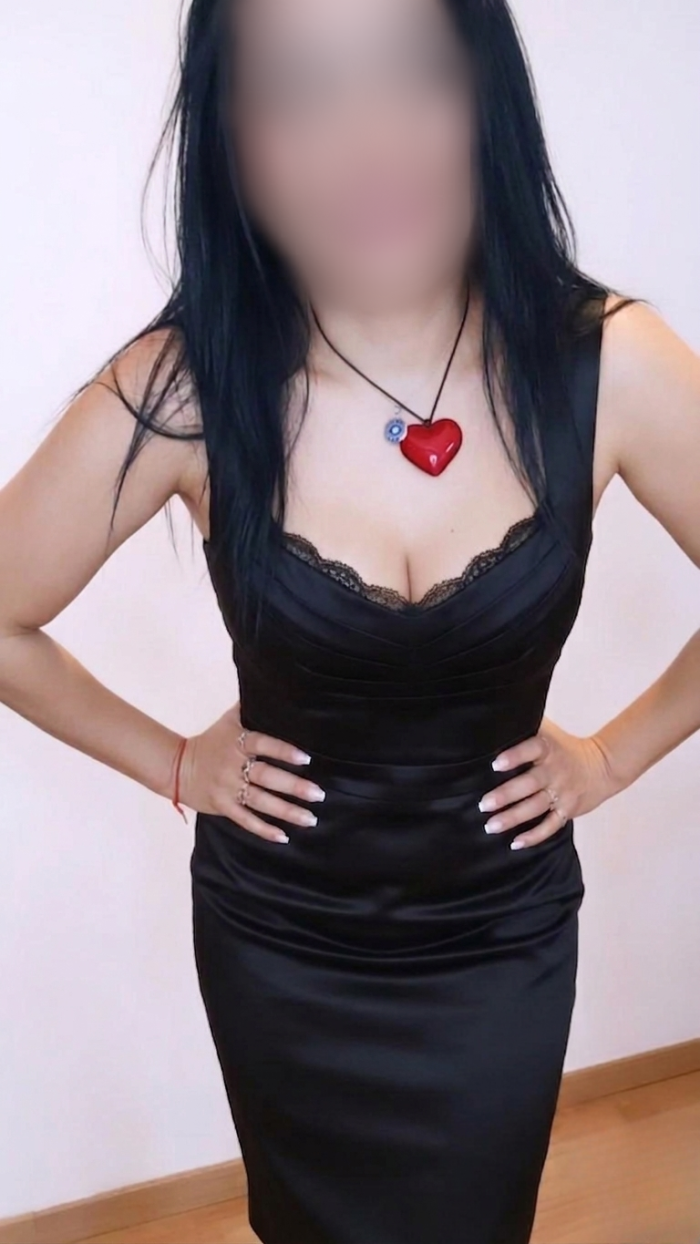 NOVEDAD CHICA ATENTA Y SIMPÁTICA/ AGENDA TU CITA AHORA/ LUGO