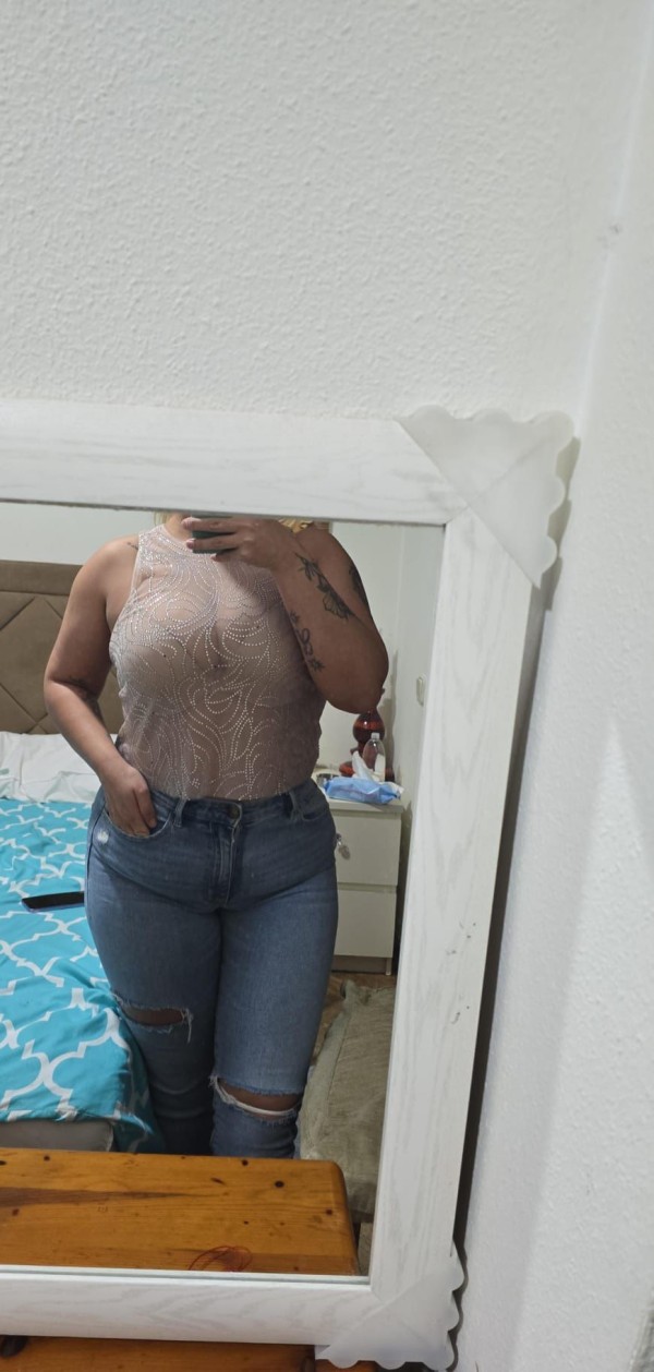 Paraguaya..tetona…cachonda.. rellenita …fiestera