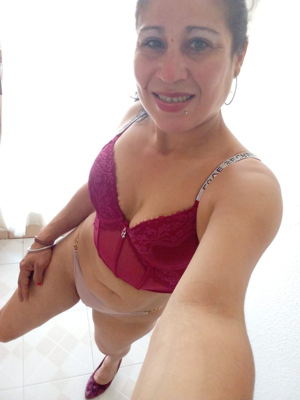 HERMOSA    COLOMBIANA  VANESSA